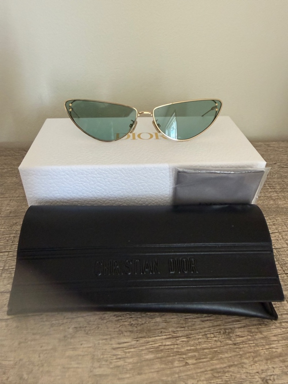 Dior Gold Frame Cat-Eye Sunglasses with Green Lenses - Picture 11 of 12